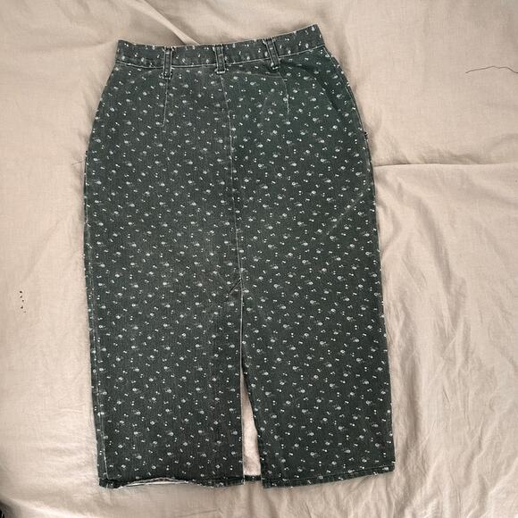 Vintage teal denim pencil skirt with ditzy floral print, waist 30" - Picture 2 of 4